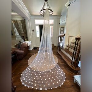 New  never worn White Sheer Cathedral length wedding veil with 3D Floral